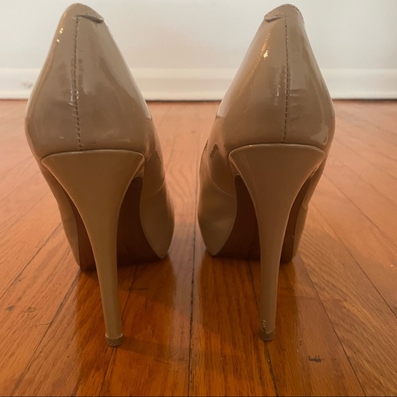 Steve Madden Platform Heels. - Picture 7 of 13
